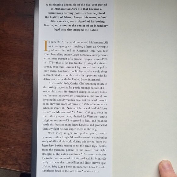 * 2/$10 *  Sting Like a Bee by Leigh Montville - Picture 3 of 3